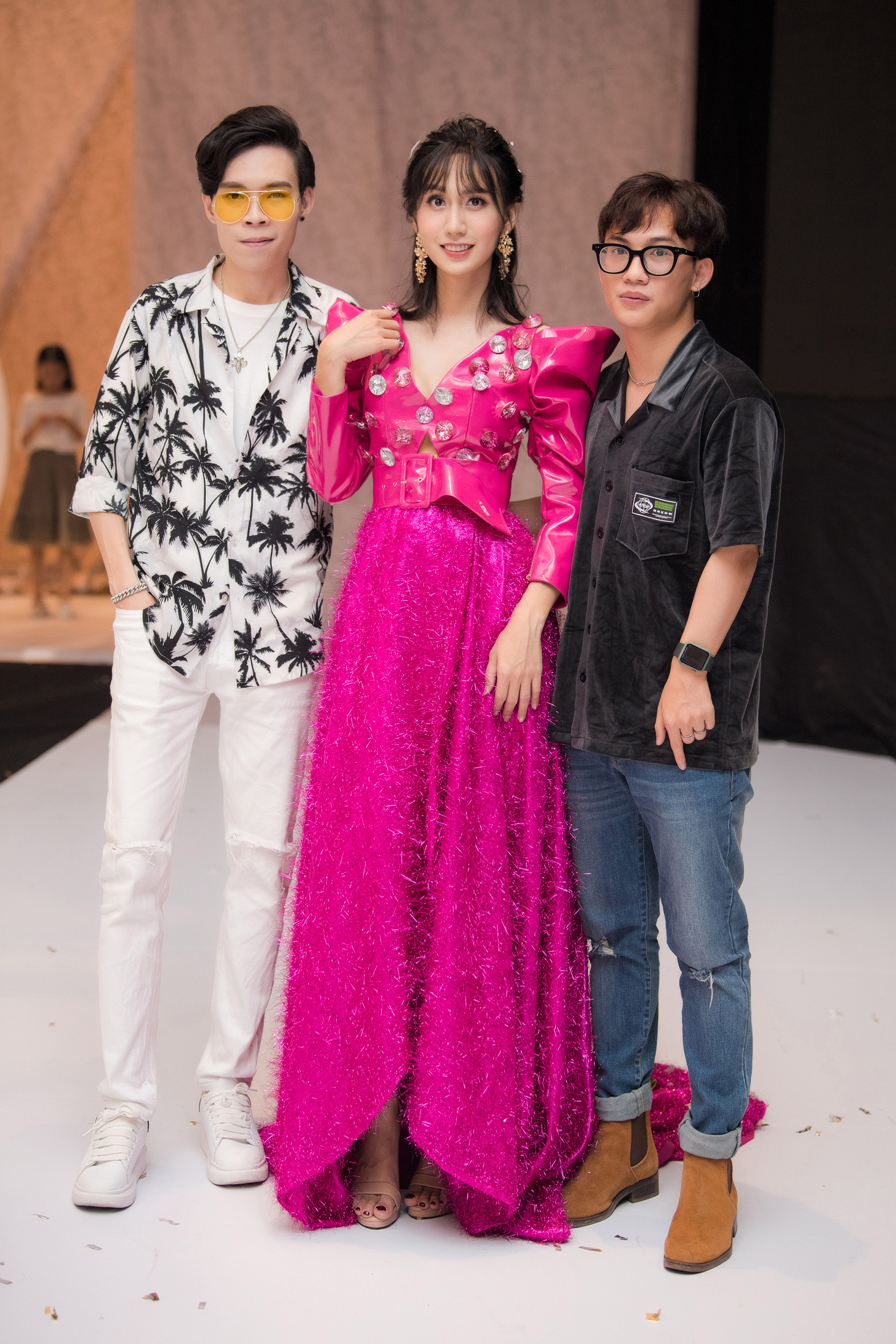 Lần Đầu Đi Catwalk