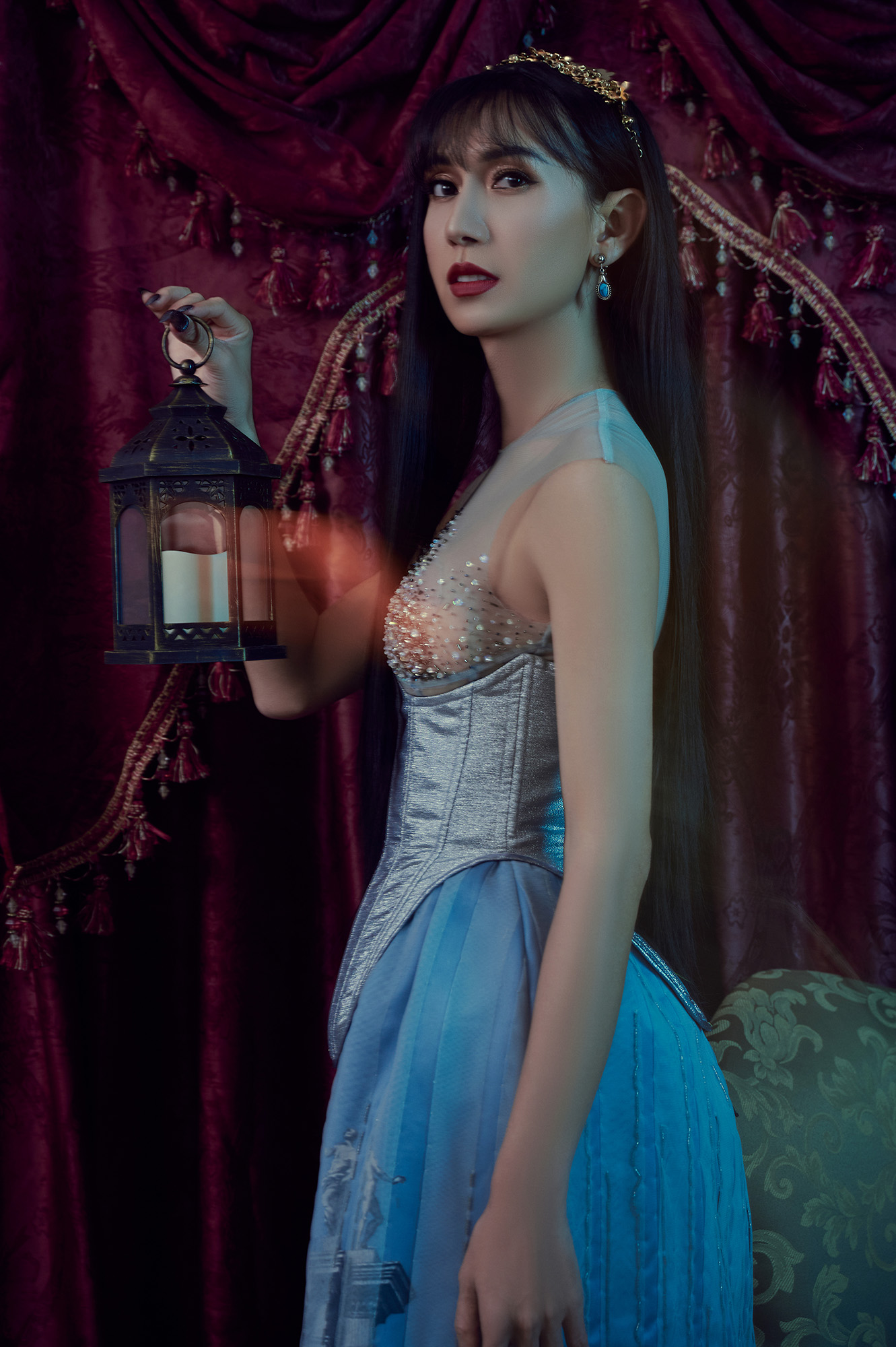 Mặt Trời Và Mặt Trăng