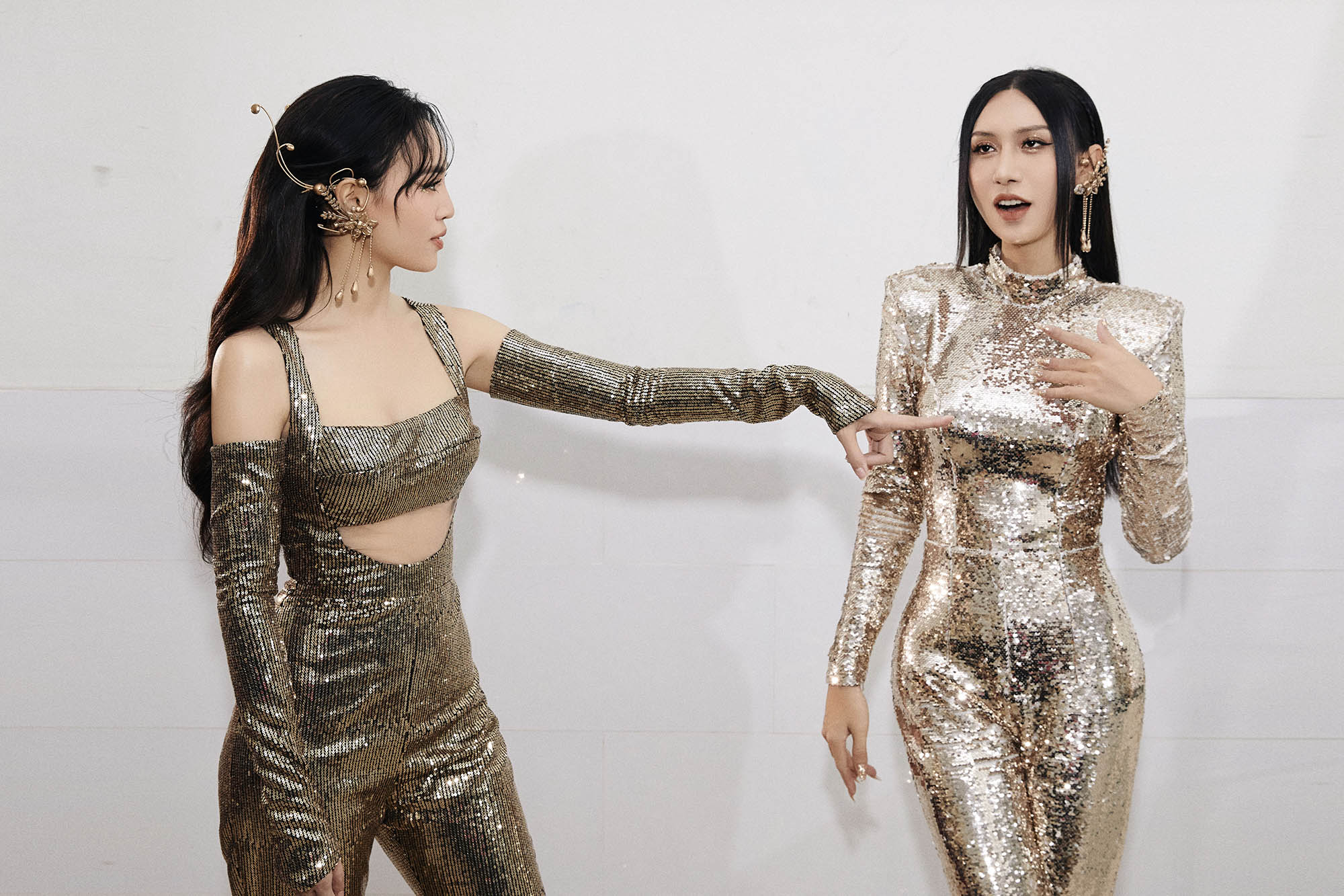 2 Chị Em Nọc Lynk