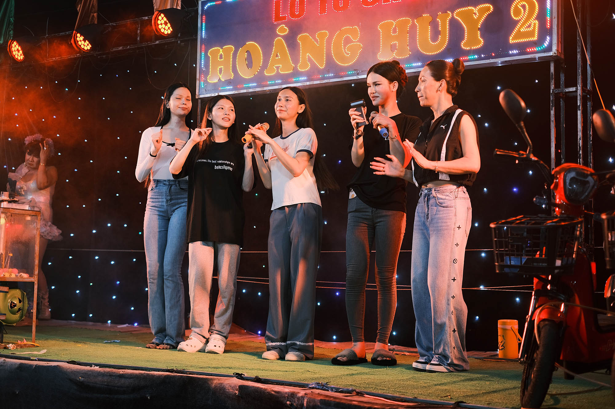 Khảo Sát Dự Án Vòng Xoay Cuộc Đời