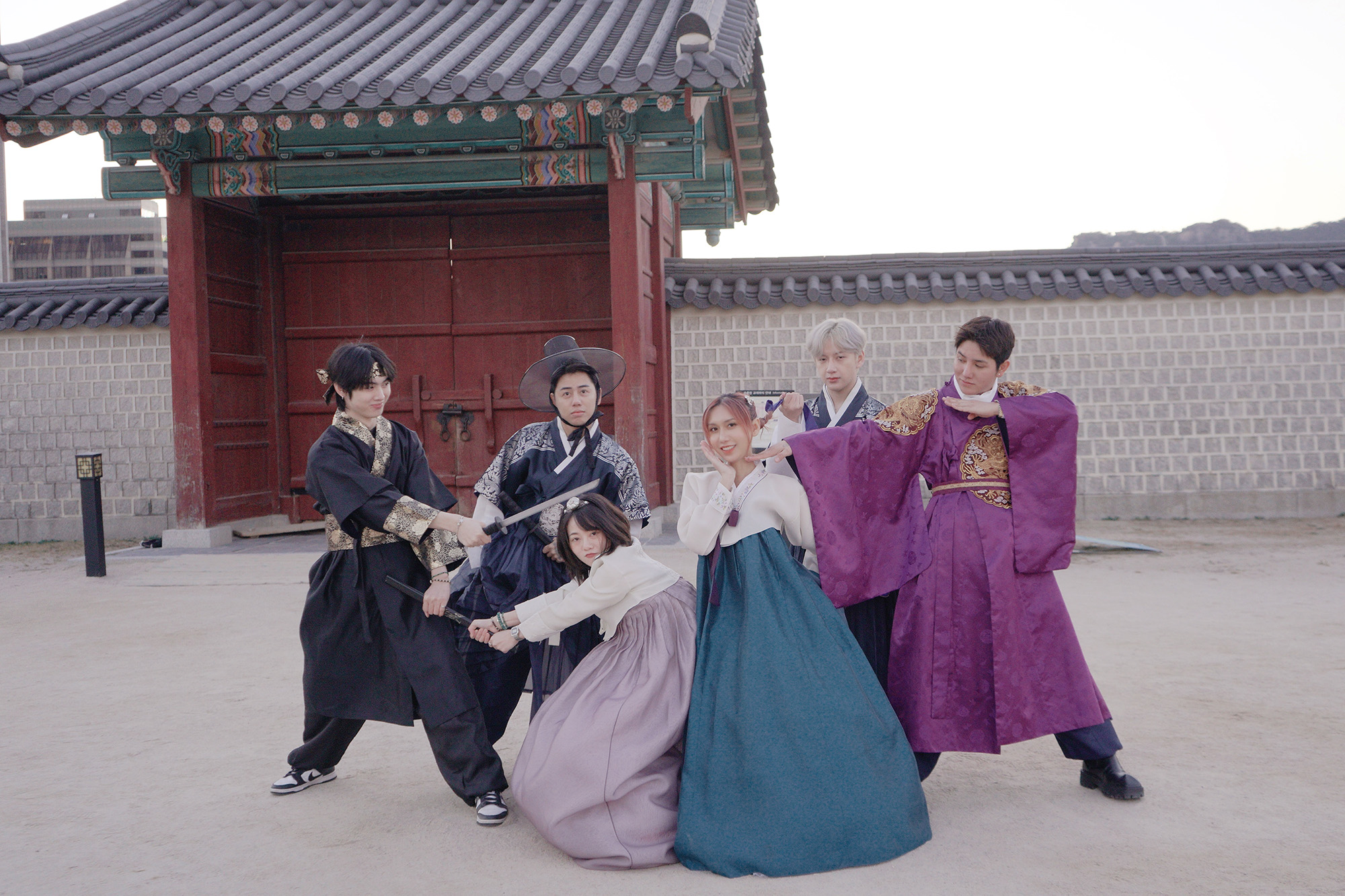 Dịu Dàng Với Hanbok