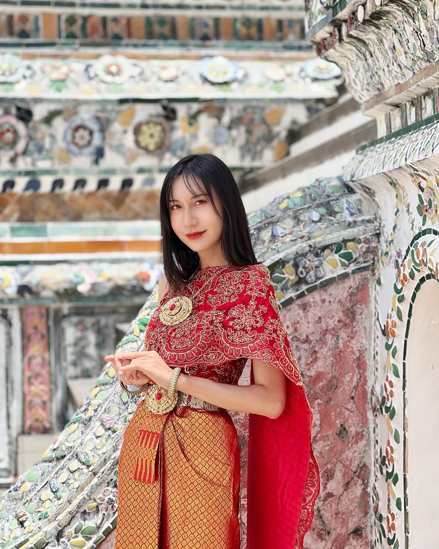 Lynk Lee Mặc Trang Phục Thái Lan