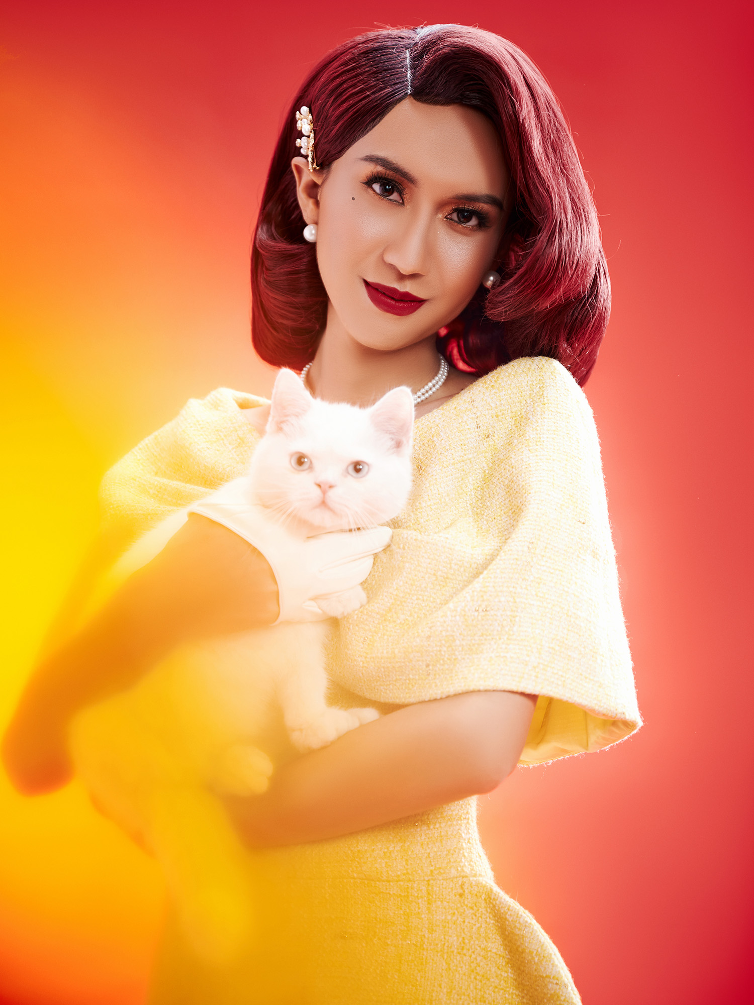 Quý Cô Sắc Sảo