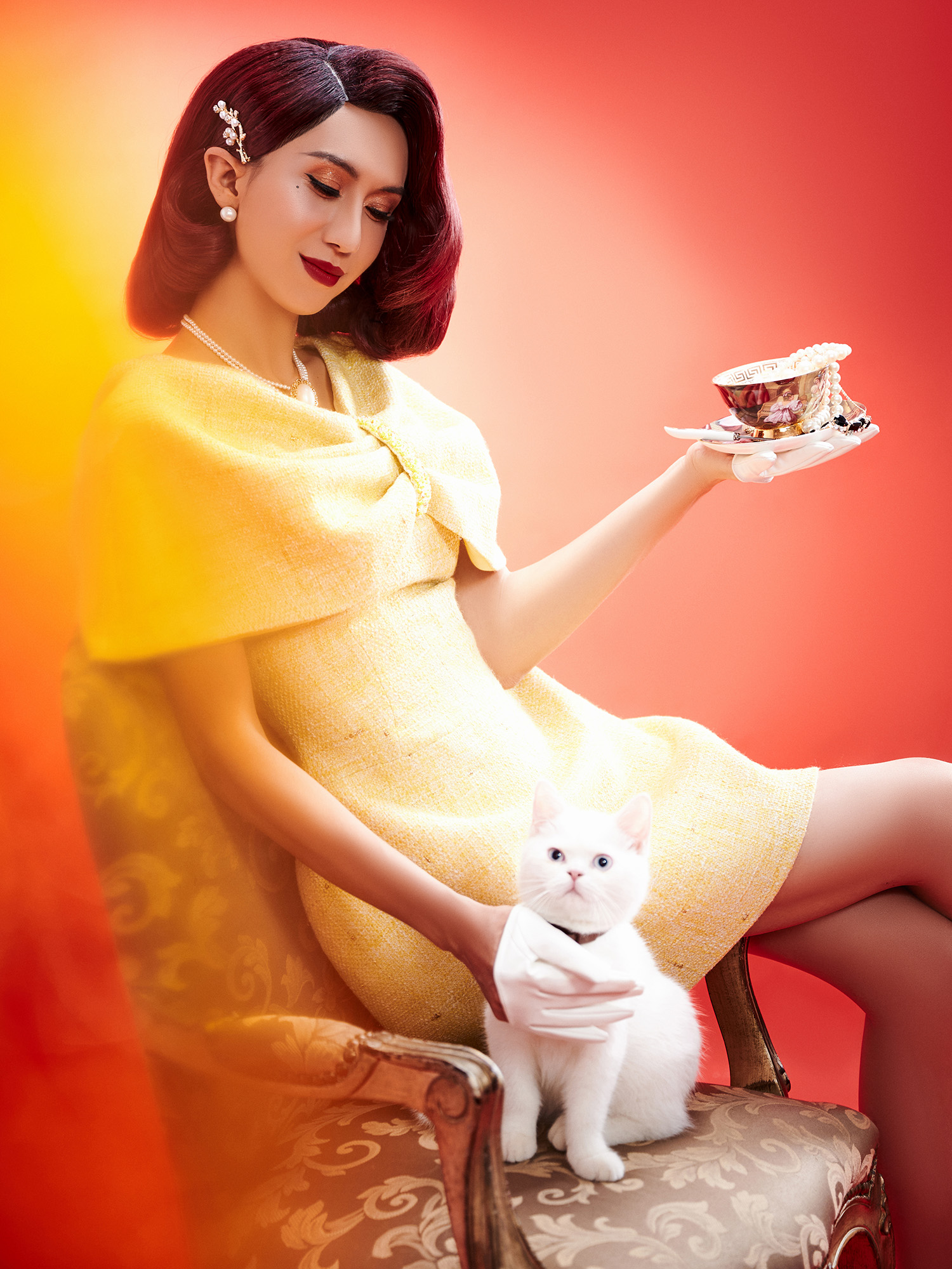 Quý Cô Sắc Sảo