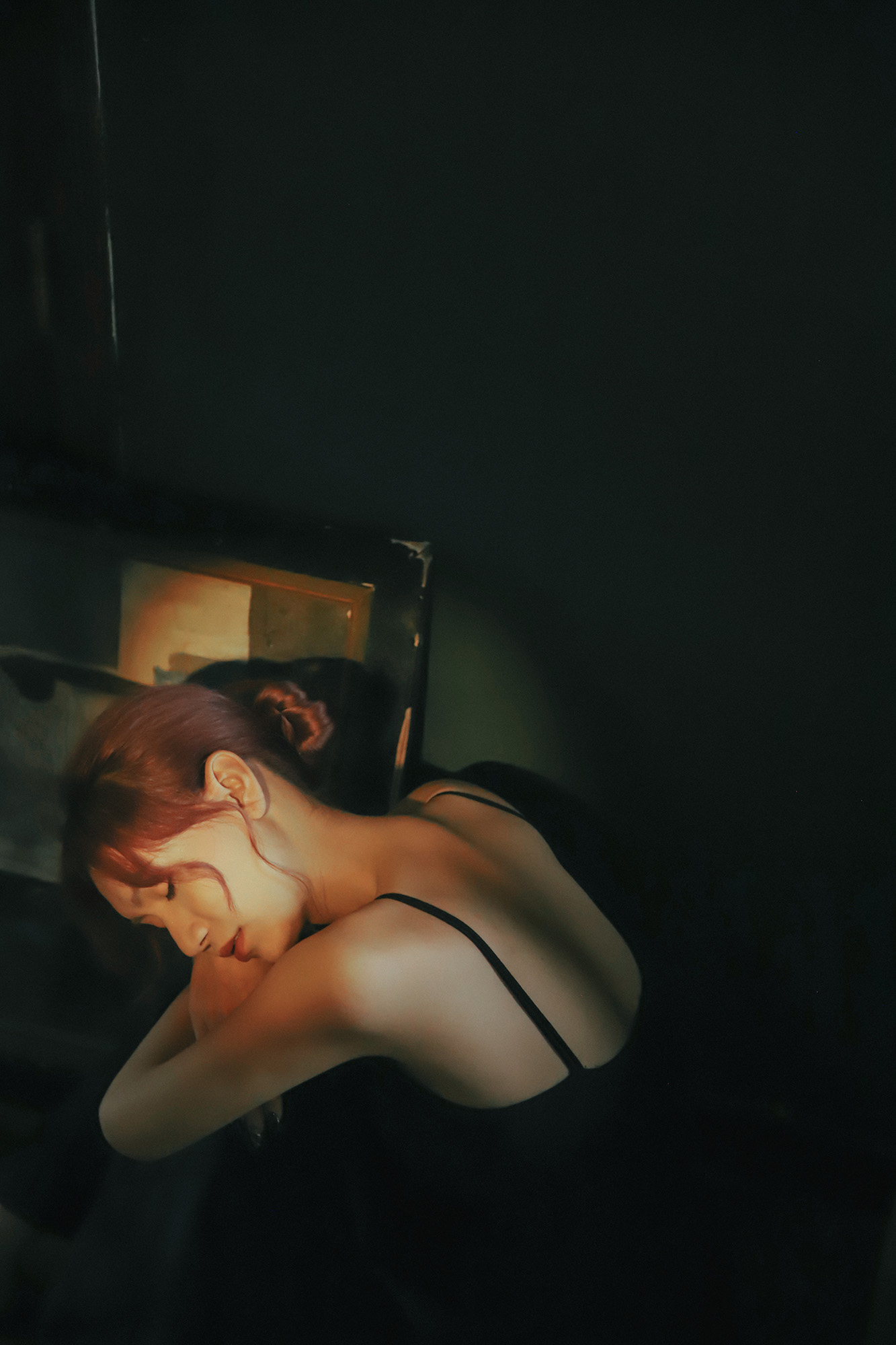 Thiếu Nữ U Buồn