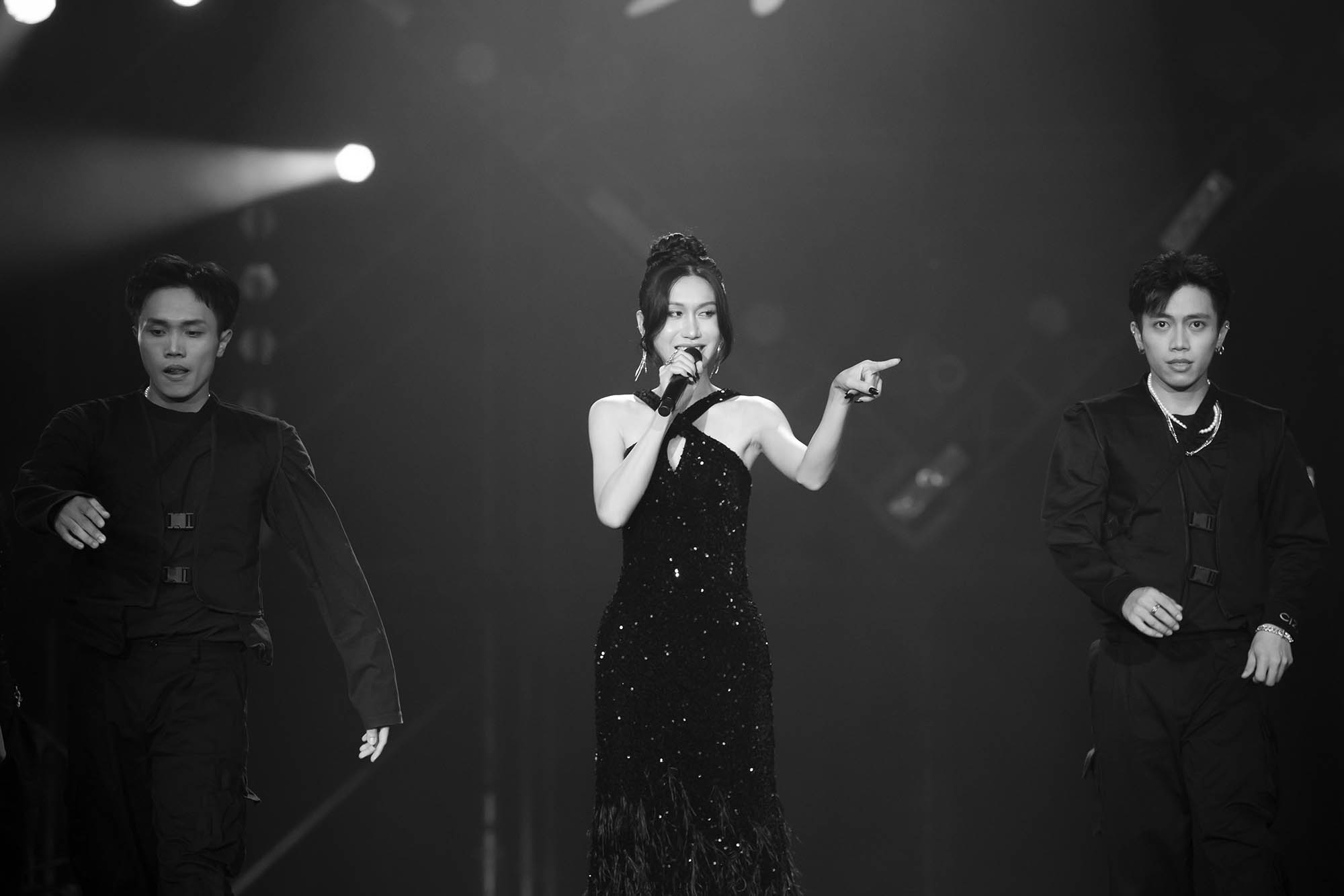 Lynk Lee In Show Của Đen