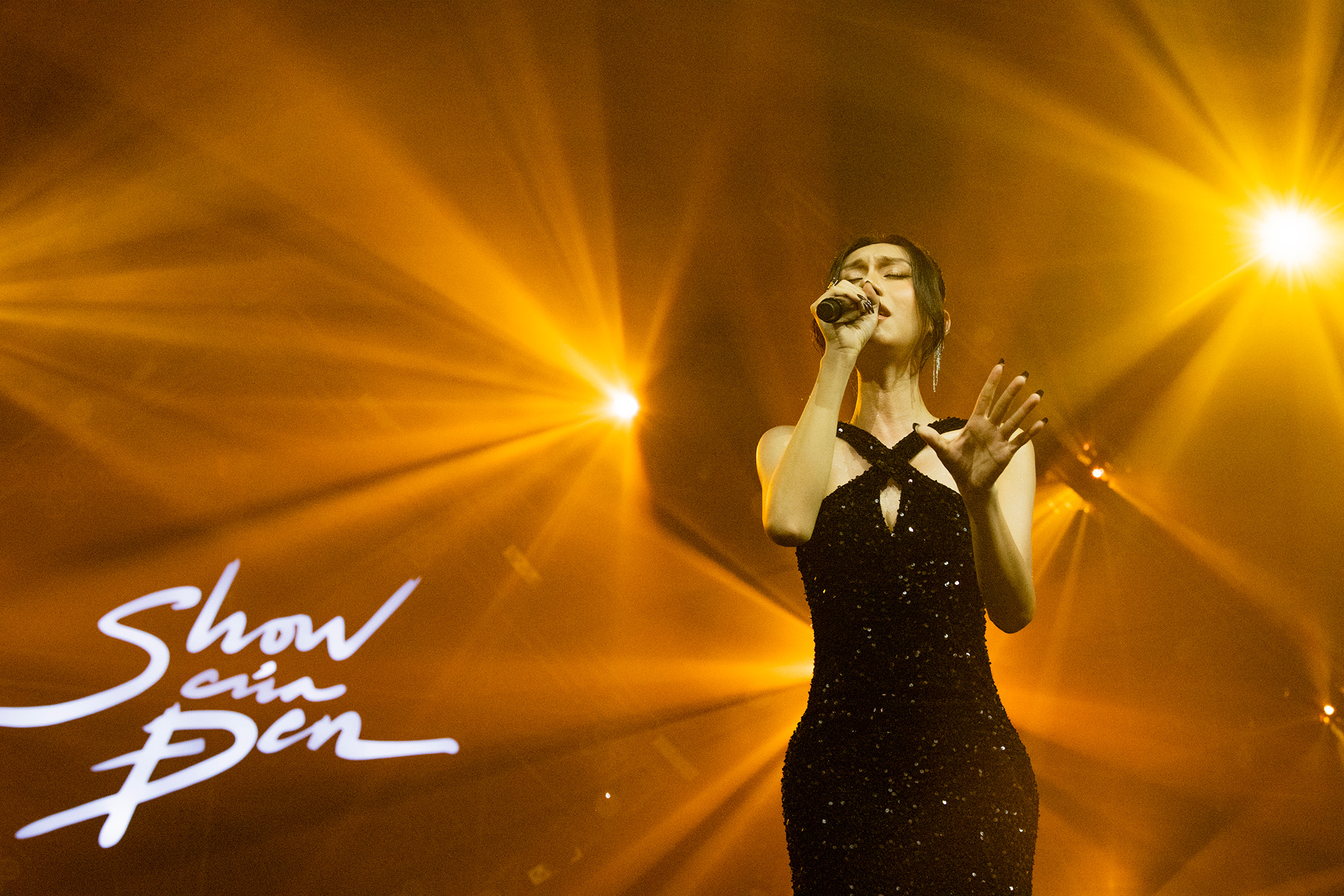 Lynk Lee In Show Của Đen