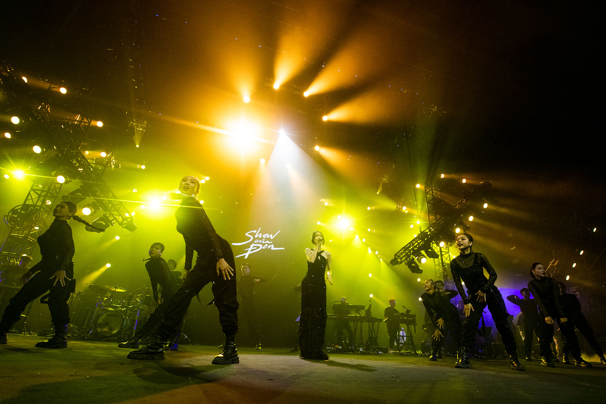 Lynk Lee In Show Của Đen