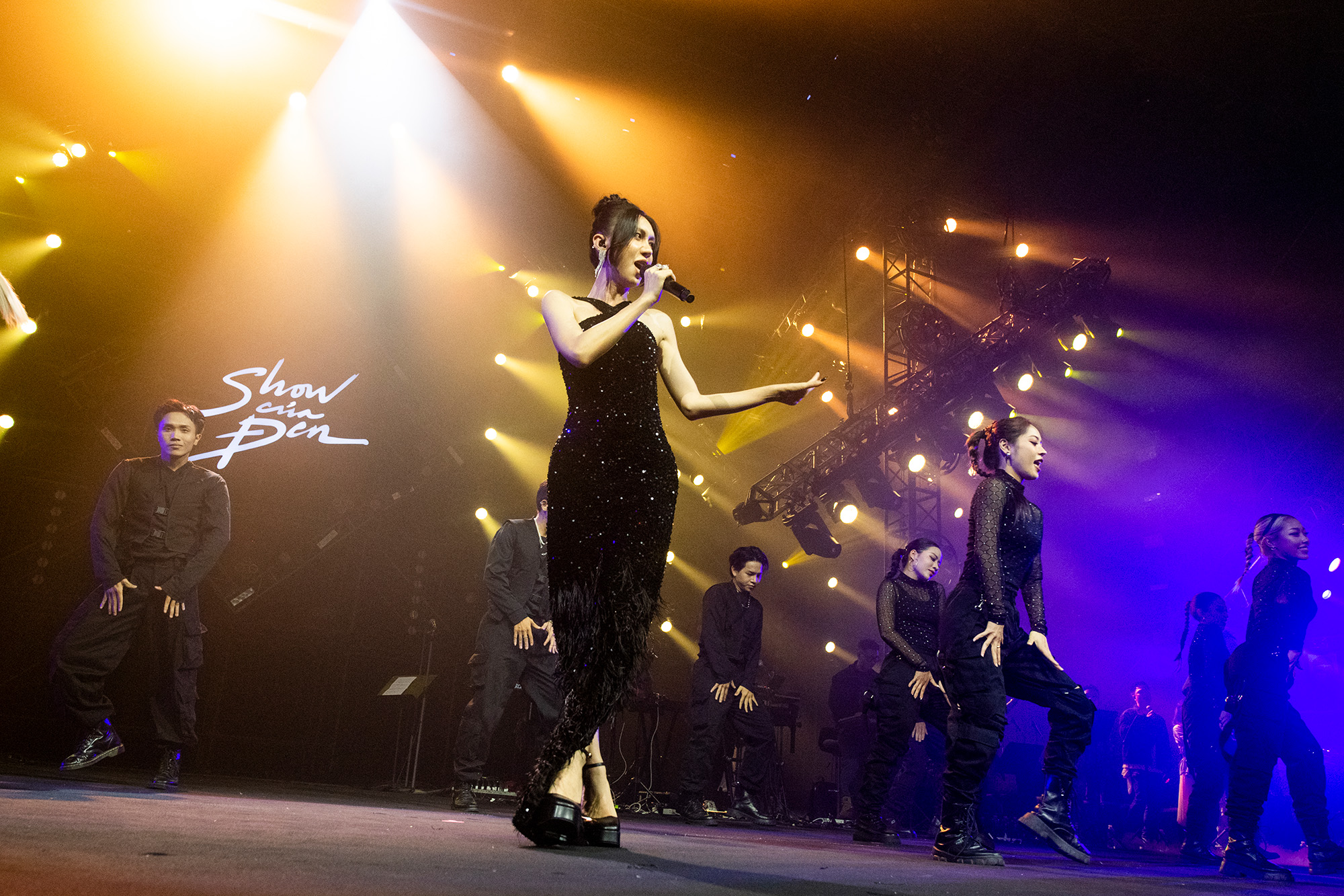 Lynk Lee In Show Của Đen