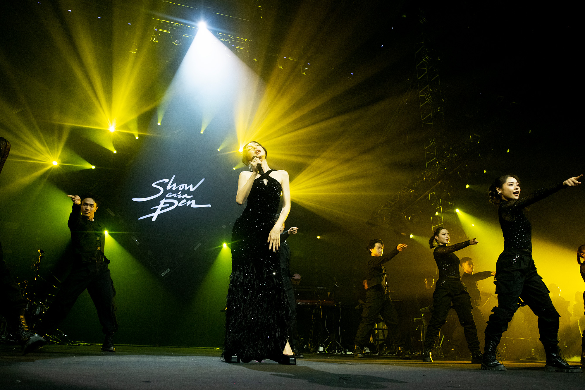 Lynk Lee In Show Của Đen