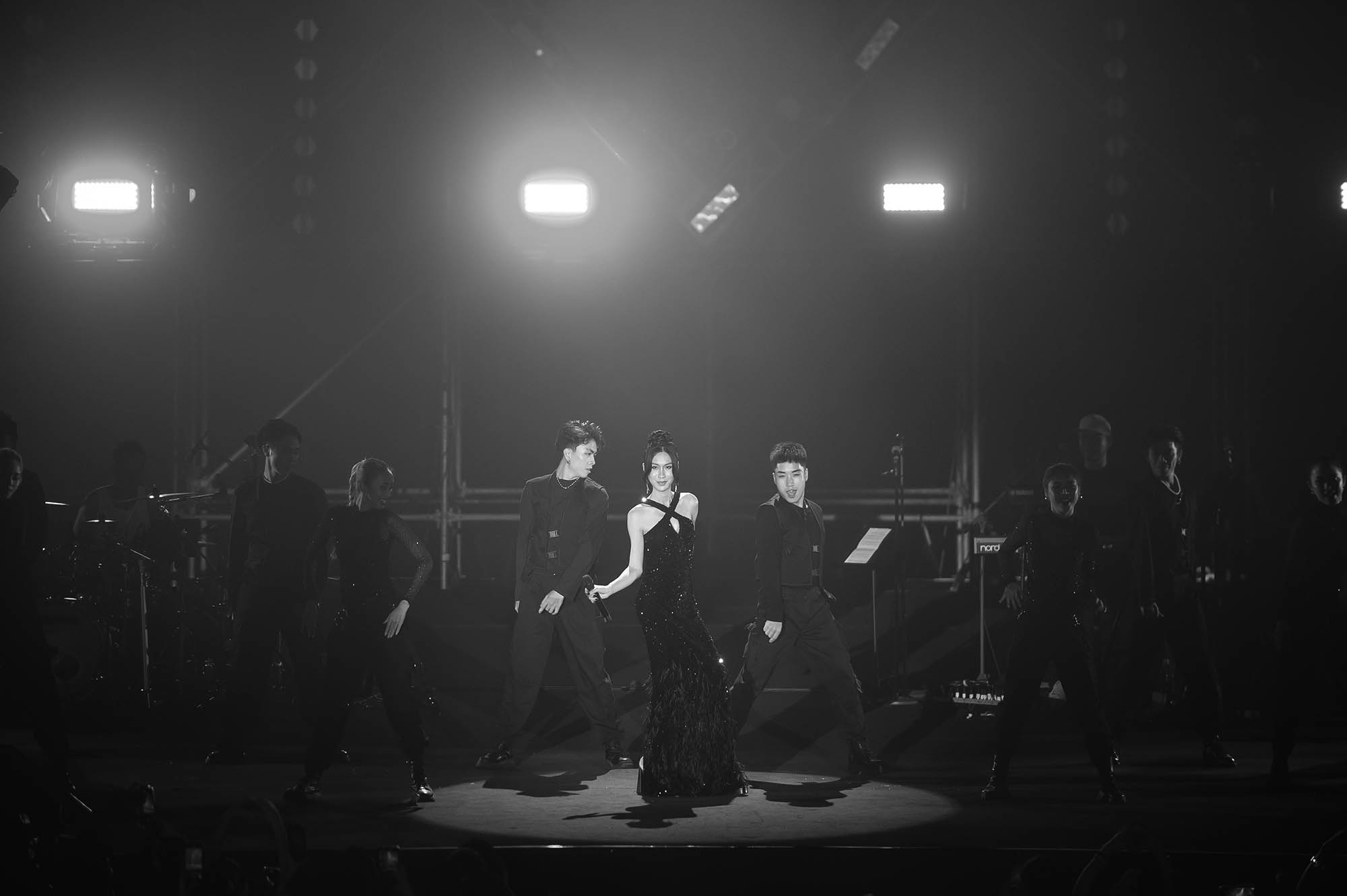 Lynk Lee In Show Của Đen