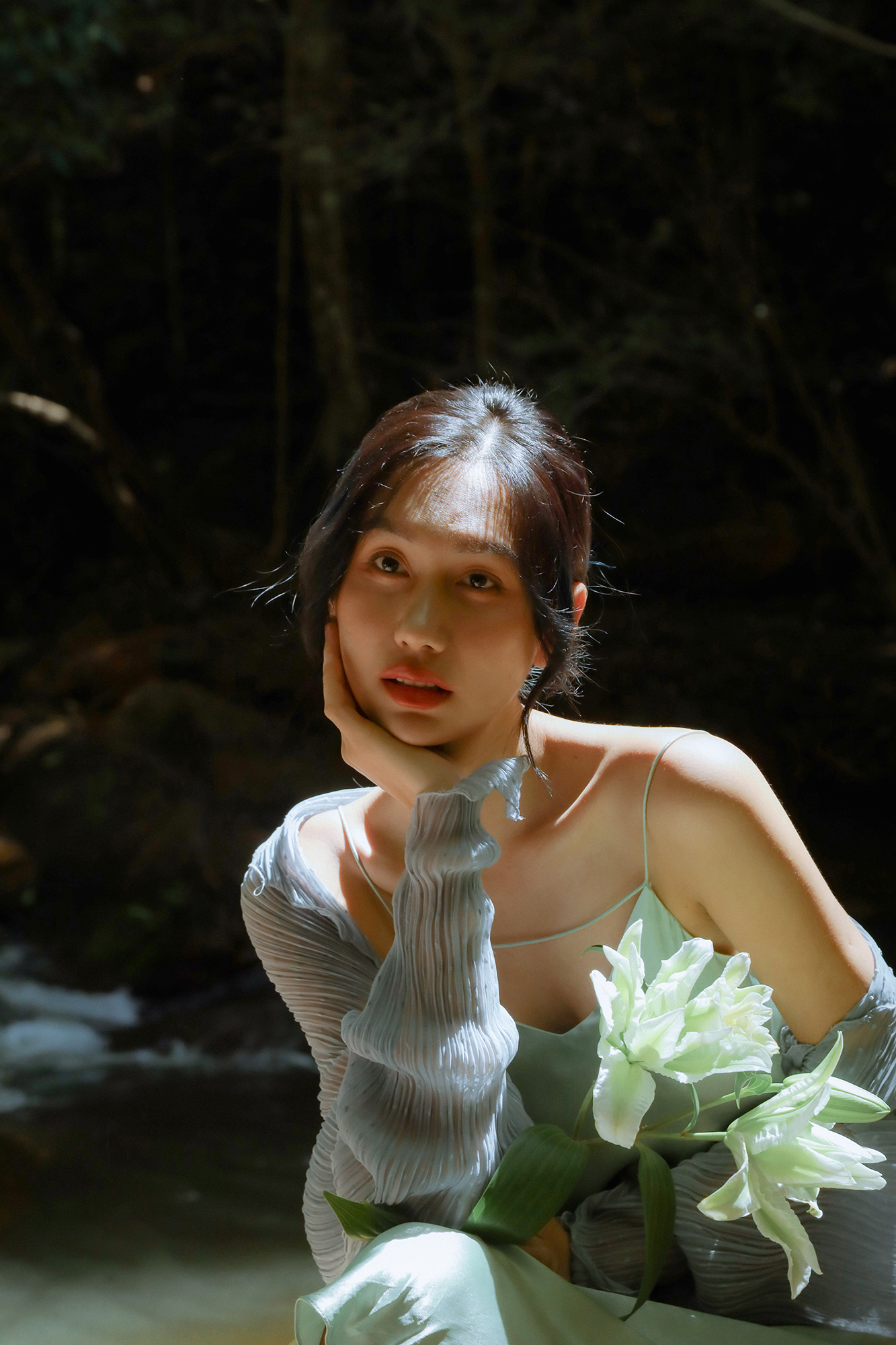 Nàng Thơ Bên Bờ Suối