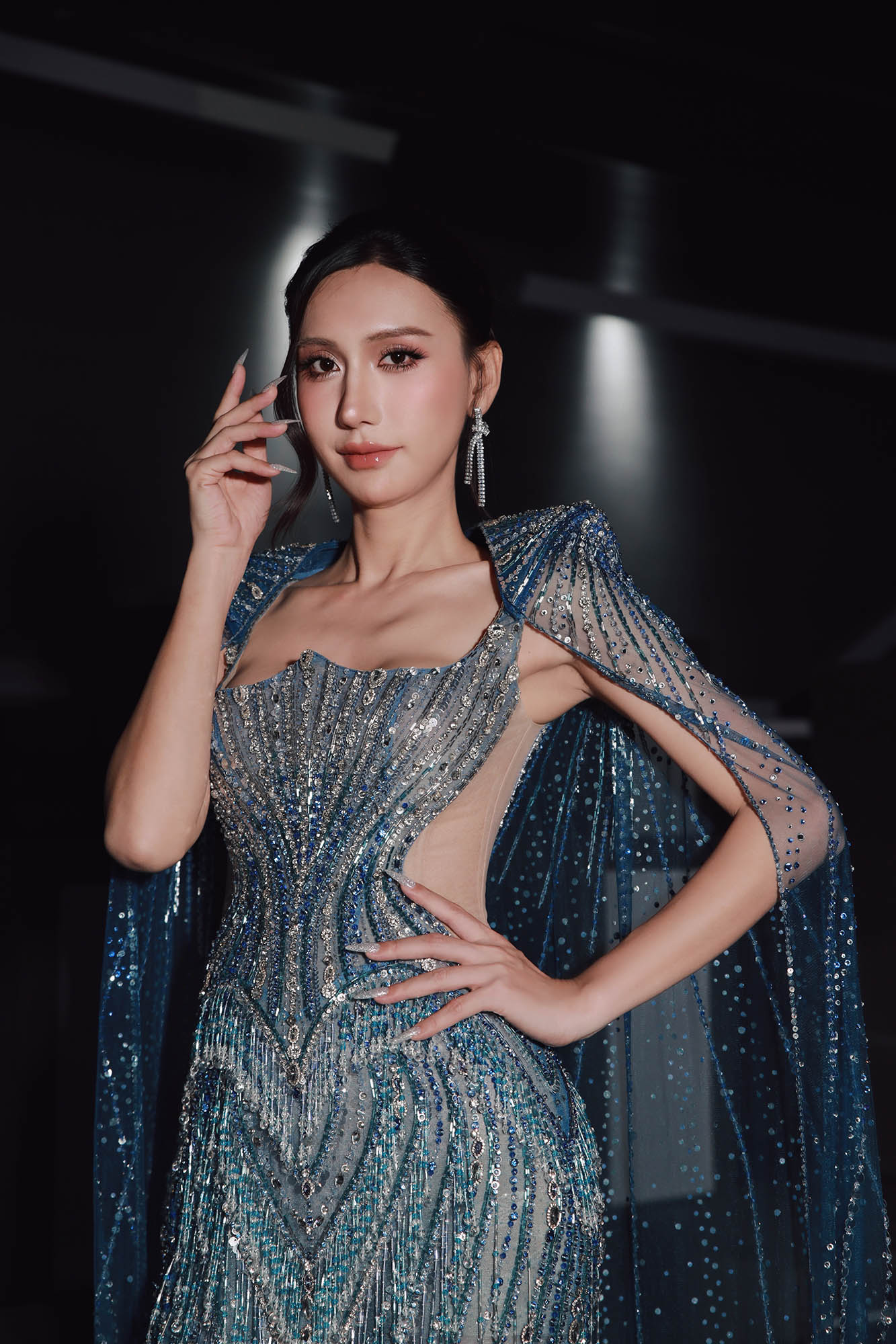 MIQVN Trang Phục Dân Tộc & Dạ Hội