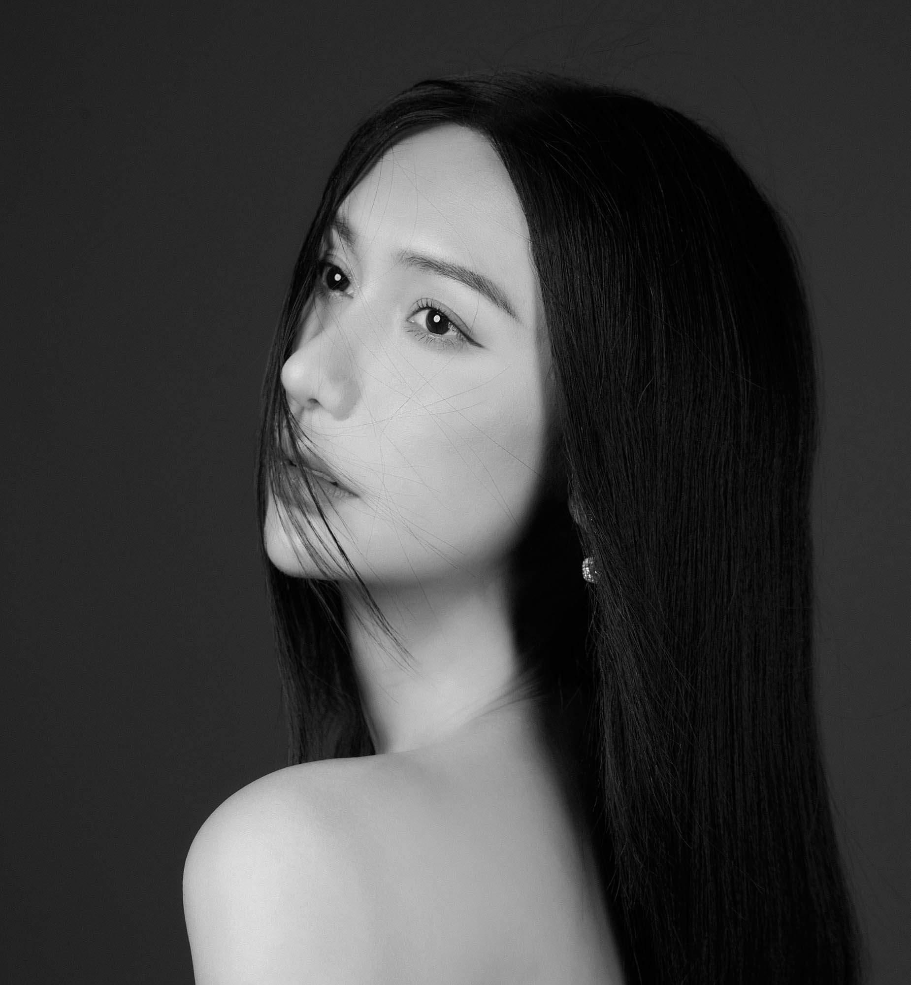 Trắng Và Đen