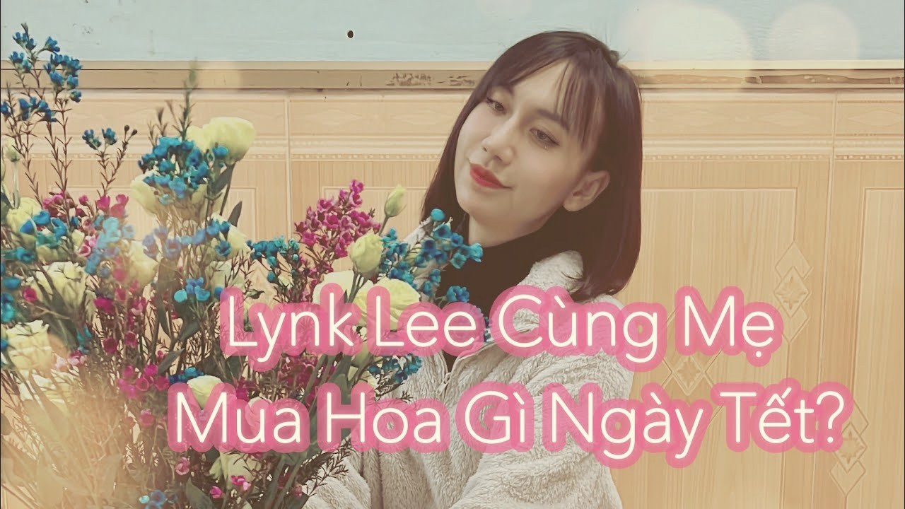 Cùng Mẹ Mua Hoa Cắm Ngày Tết