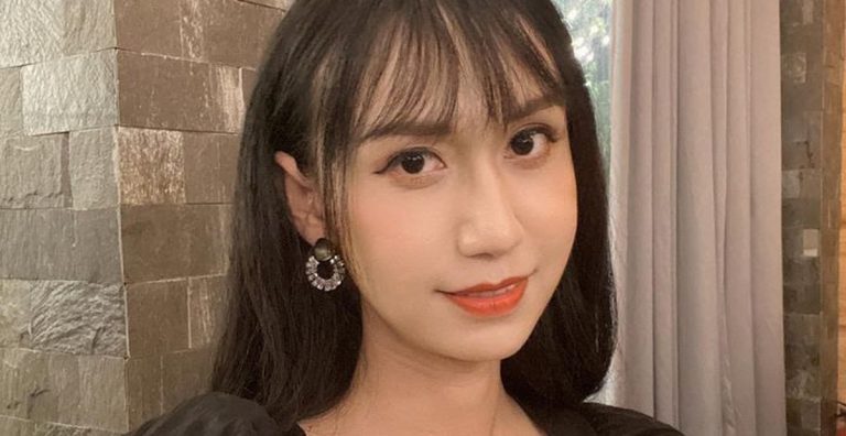 Lynk Lee gây sốt khi tung ảnh đi ăn cưới: Khoe ngực đầy và visual lên hương, nhưng gặp câu hỏi kém duyên ngay khi “thả thính”