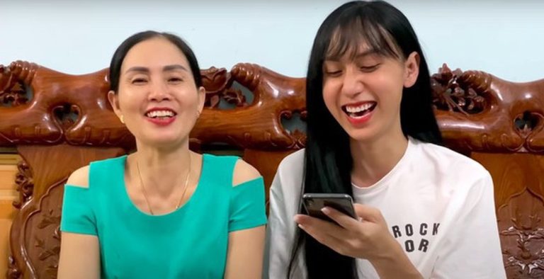 Mẹ Lynk Lee: Họ hàng bảo “nó đang là một thằng con trai sao lại chuyển sang con gái?”