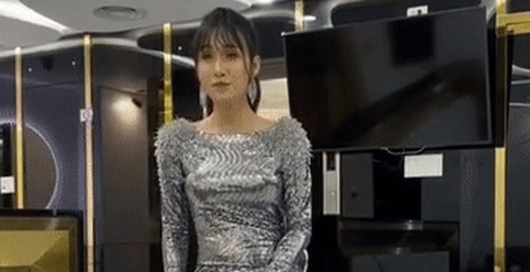 Ngồi khoe chân dài dáng nuột “sương sương”, Lynk Lee tự tin hát cover hit “Yêu Dại Khờ” của Mỹ Tâm