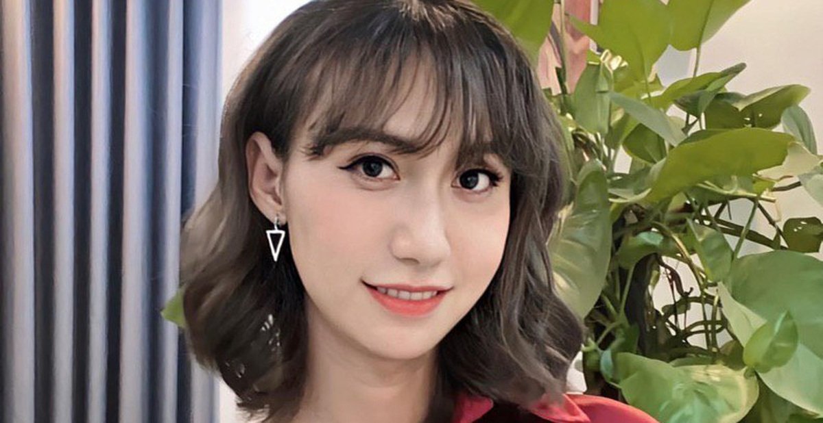Lynk Lee ngày càng chịu làm đẹp: Hết tự make up nay còn trễ nải khoe cả vai trần, vòng 1 hững hờ gây chú ý