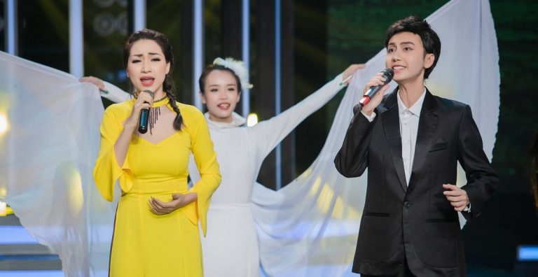 Gương Mặt Thân Quen: Hòa Minzy tái xuất khoe giọng đỉnh cao, hỗ trợ bạn thân Lynk Lee