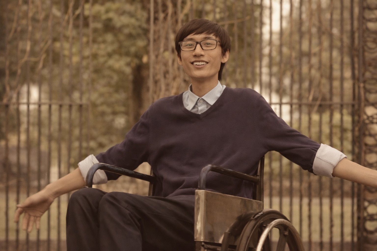 Tôi Vẫn Luôn Vui – MV