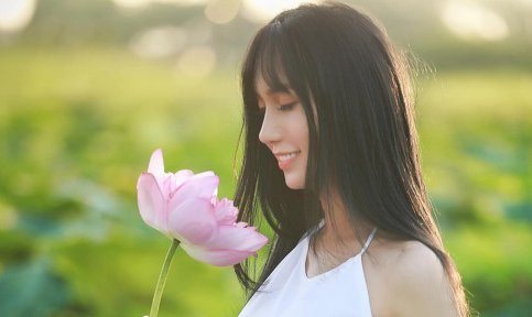 Lynk Lee phẫu thuật yết hầu